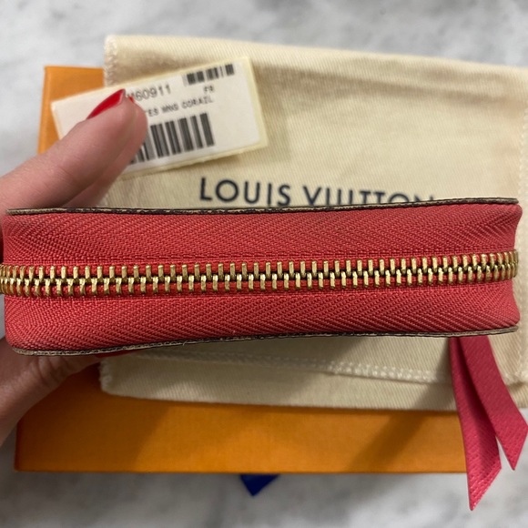 Louis Vuitton Zippy Multicartes Corail - Picture 15 of 15